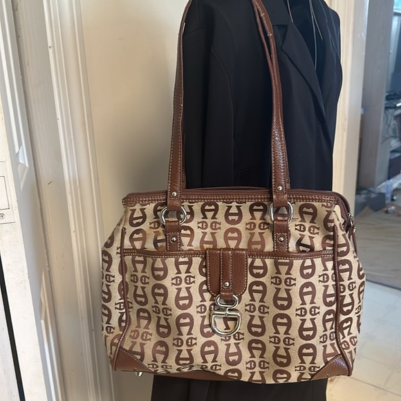 Etienne Aigner vintage shoulder bag - Picture 1 of 13